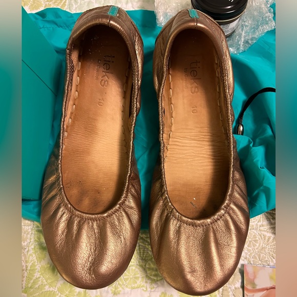 Tieks Metallic Bronze - Picture 3 of 3